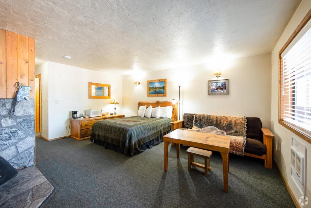 Willamette Pass Inn & Chalets Odell Lake Экстерьер фото